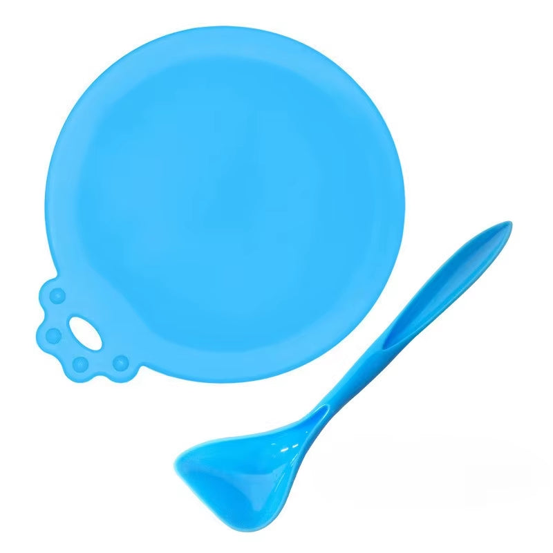 Keep Pet Food Fresh with Our 2-Piece Reusable Silicone Can Covers and Spoon Set
