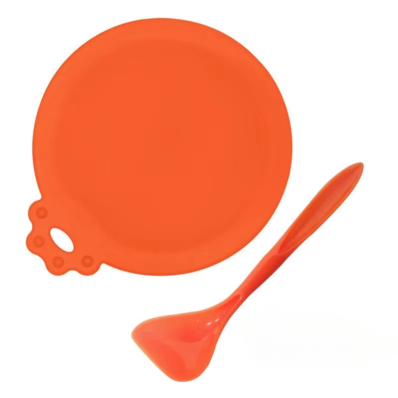 Keep Pet Food Fresh with Our 2-Piece Reusable Silicone Can Covers and Spoon Set